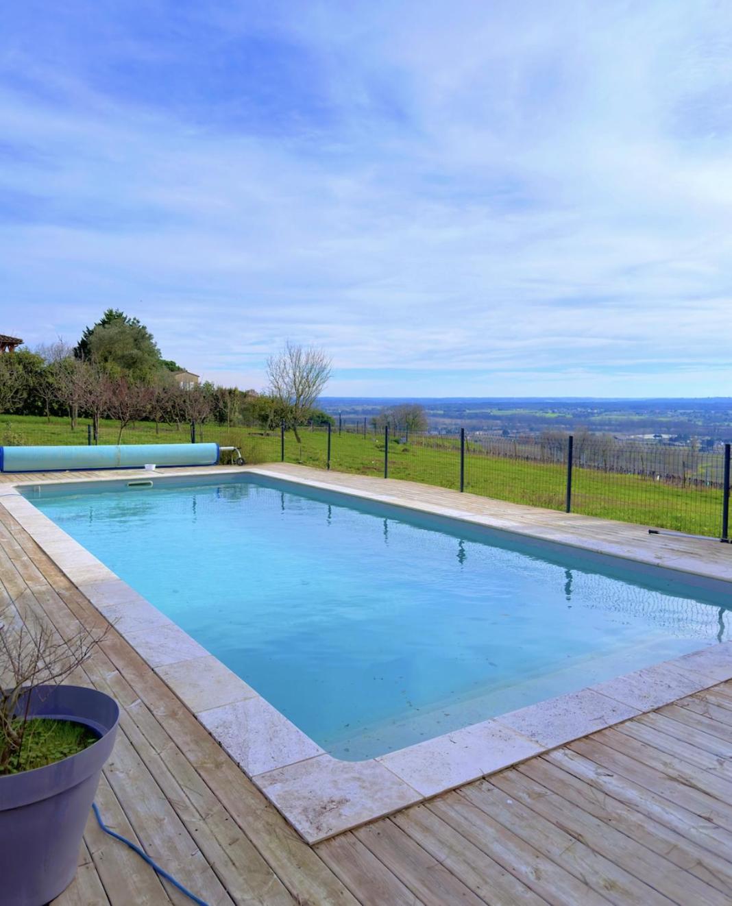 Elegance Et Charme Au Coeur Des Vignes - Piscine Et Decoration Artisanale Villa Le Pian-sur-Garonne Exterior photo